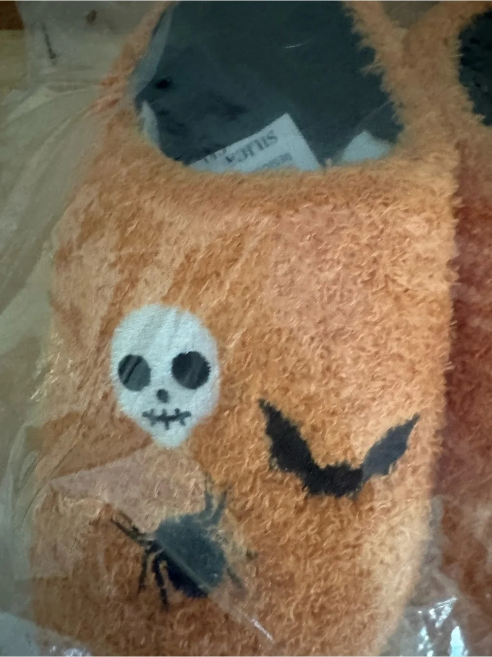 MUSH Kids spooky Orange Fuzzy slip on Slippers with Skulls & Bats size 4-5